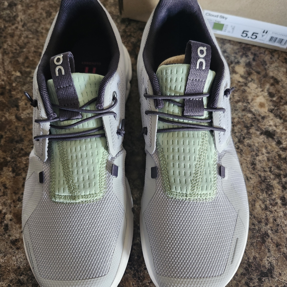 On Running Gray and Green Sneakers - Picture 3 of 3